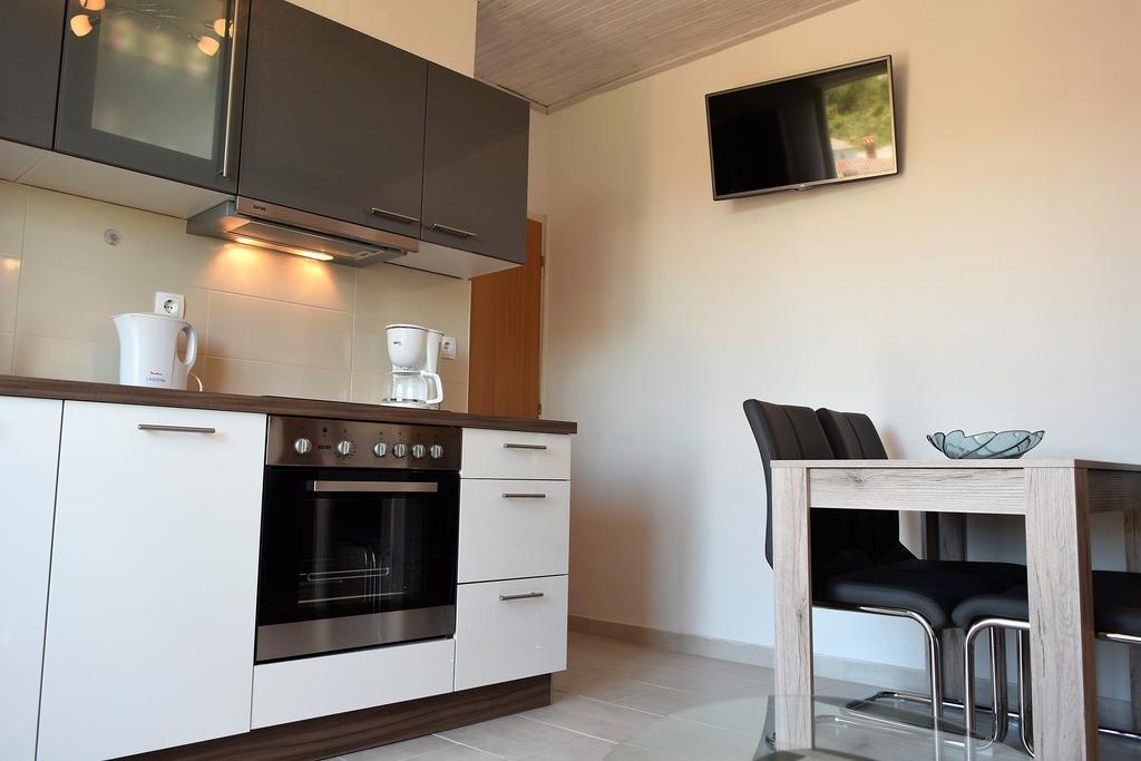 Apartments Rab City View Palit 外观 照片